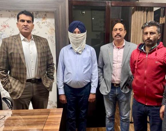 Vigilance Bureau arrests clerk of Civil Surgeon’s office on charges of amassing assets beyond known sources of income